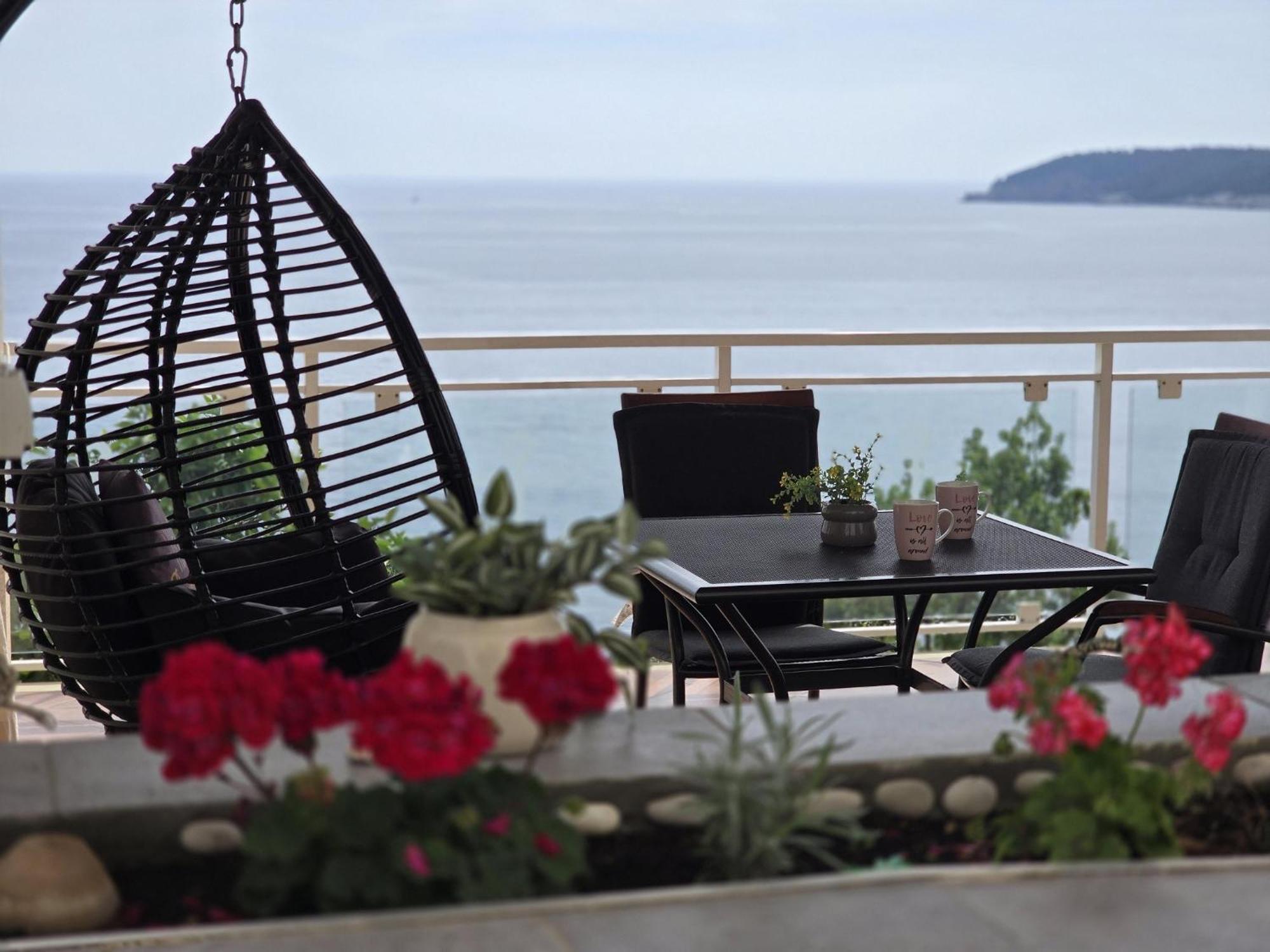Indy'S Beach Apartments Dubrovnik Ngoại thất bức ảnh